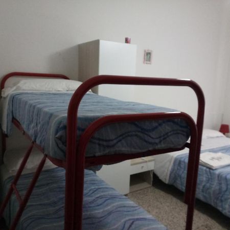 London Cafe Bed & Breakfast Castelnovo ne' Monti Exterior photo